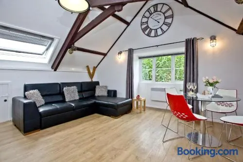 Anchor Cottage, Strete, Dartmouth - 1 Pet Accepted - Free WiFi & Parking - Image 1