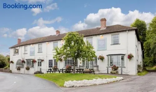 The Rose & Crown, Ashbury - Image 1