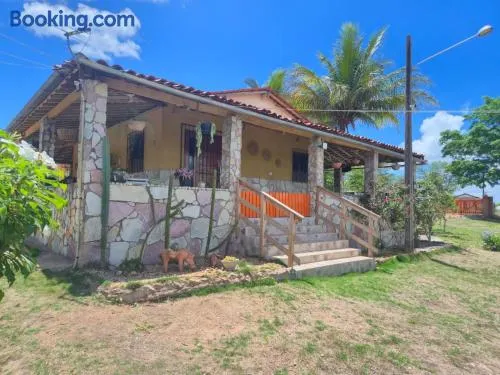 Chácara Aconchegante com Piscina e Churrasqueira Perto do Ponto Turístico de Bezerros - Image 1