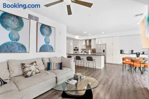 Ruby Tide - Two Floor Airy 2BR Marina Side Exclusive Amenities - Image 1