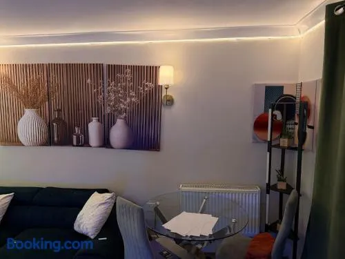 Modern double bed room - Image 1