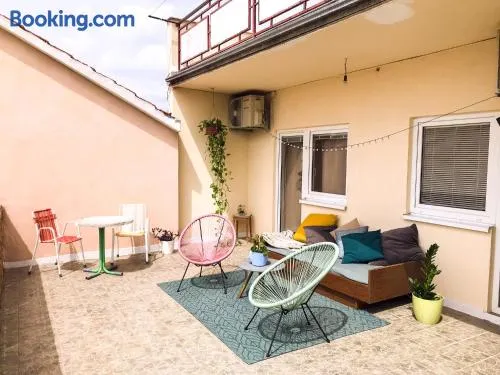 Lukenda Rooms - Cozy Double Rooms with Shared Kitchen & Terrace - Image 1