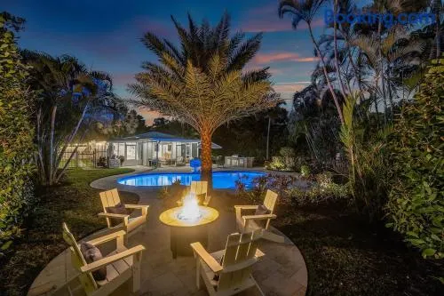 Family Oasis in Delray 4BR Private Pool - Image 1