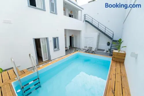 Ria View Guesthouse - Image 1