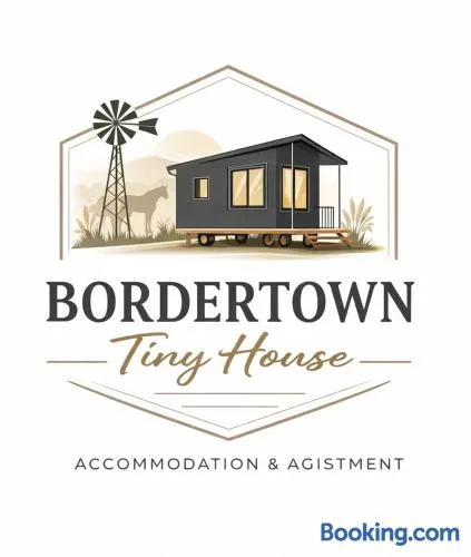 Bordertown Tiny House Accomodation and Agistment - Image 1