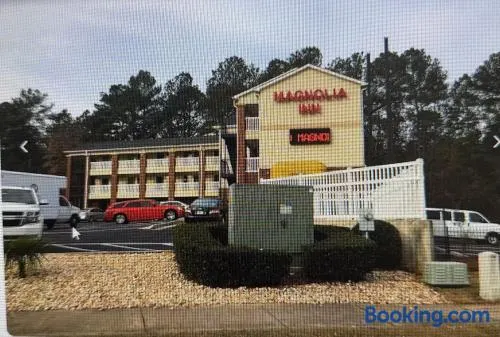 Magnolia Inn - Image 1