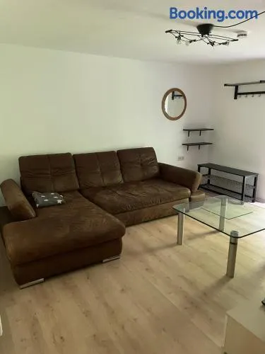 Ganze Wohnung In Ruhiger Lage - Image 1