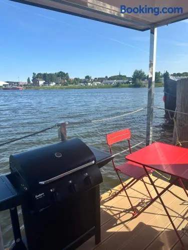 Hausboot Wasservilla - Image 1