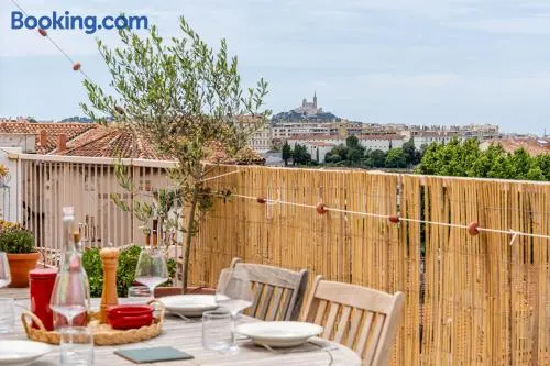 Apartment with Large Terrace and Panoramic View - 2 Bedrooms, Marseille - Image 1