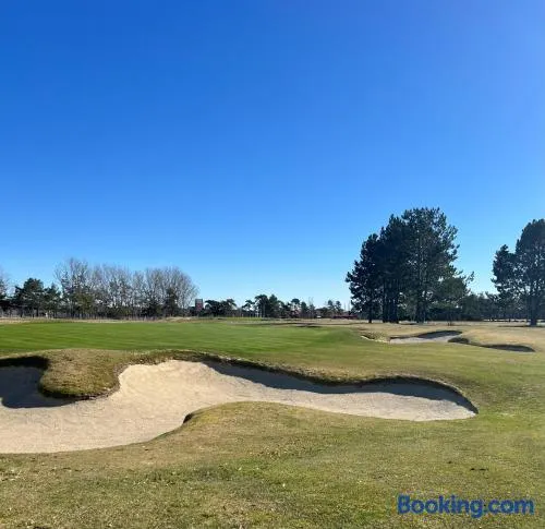 Boende med närhet till golfbanan i Åhus - Image 1