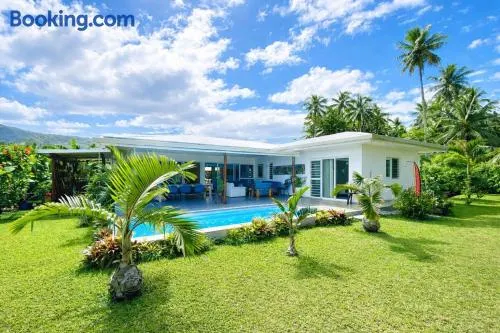Tahiti - Bay Lodge - Image 1