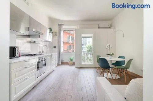 Fara 33 Cozy flat in Centrale district - Image 1