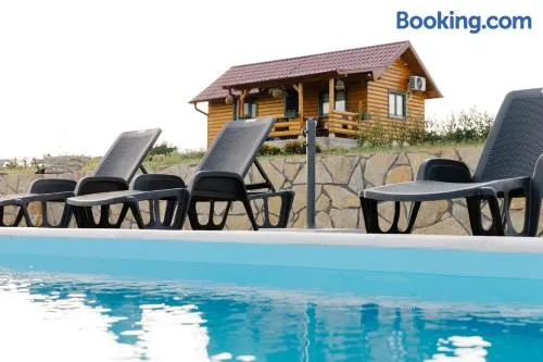Brvnara Staničić sa privatnim bazenom - Image 1