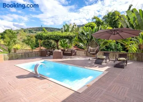 Otima Chacara com lazer completo, pet friendly - Image 1