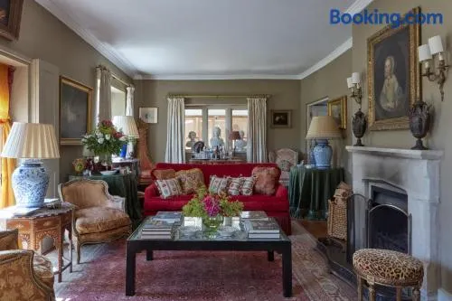 Elegant Cotswold Retreat - Image 1