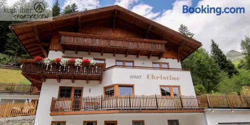 Apart Christine - Image 1