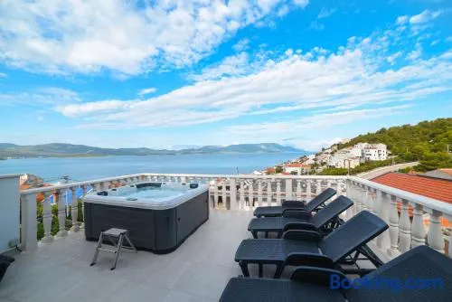 Villa Ana Komarna Sea View with Jacuzzi - Image 1