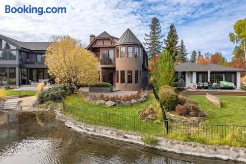 Drake Park Villa - Image 1