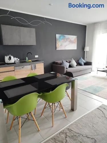 Moderne Ferienwohnung in Niederkassel - Image 1