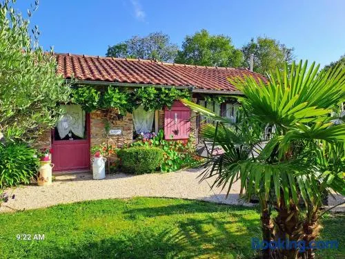 Gîte Accessible avec Jardin Fleuri près de Pornic, Éco-rénové et Équipé (Vélos, WiFi, Cheminée) - FR-1-306-957 - Image 1