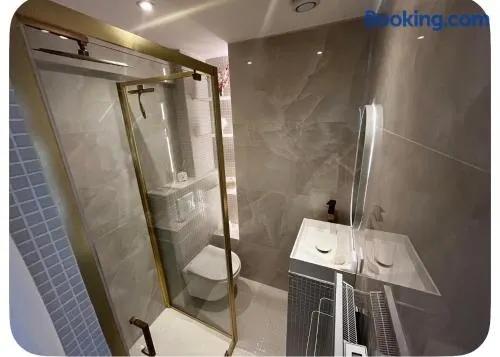 Agréable appartement avec jardin - Image 1