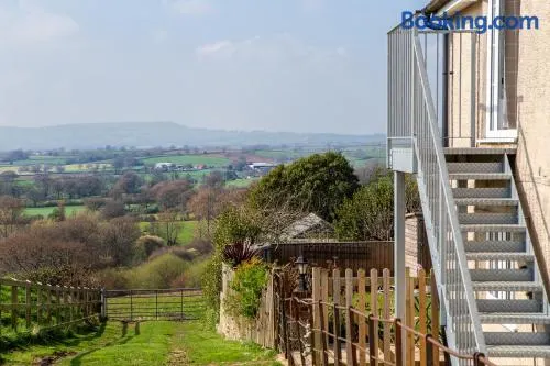 Strongate View Apartment - cosy stylish rural Jurassic coast & Bridport nearby - Image 1