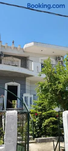 ΚΑΡΔΙΤΣΑ Μοναδικο Οικογενεικο 6 ατόμων - Image 1