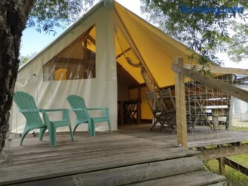 Camping du pont d'Oust - Image 1