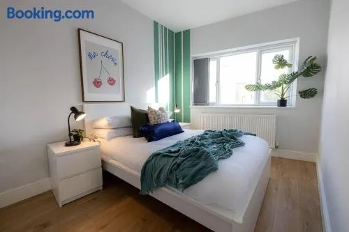 Charming Chalk Farm Properties - Image 1