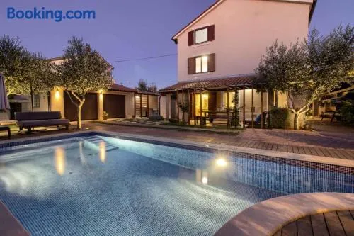 Charming villa Donatella with private pool in Pula - Image 1