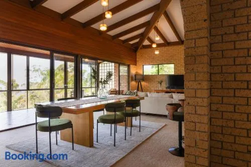 Tranquil mountain escape with bushland views - Image 1