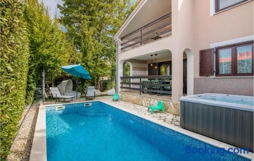 Nice Home In Njivice With Wifi - Image 1
