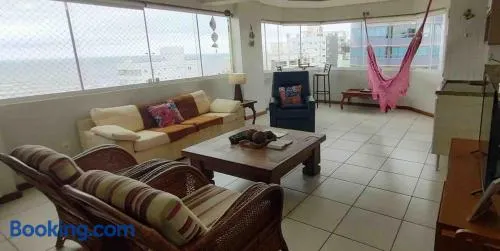 Apt 3 Dorm Super equipado Vista deslumbrante mar - Image 1