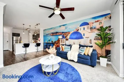 Santorini - 2BR - FIFA World Cup - Walk to NRG - Pool - Gym - Sleep 6 - Image 1