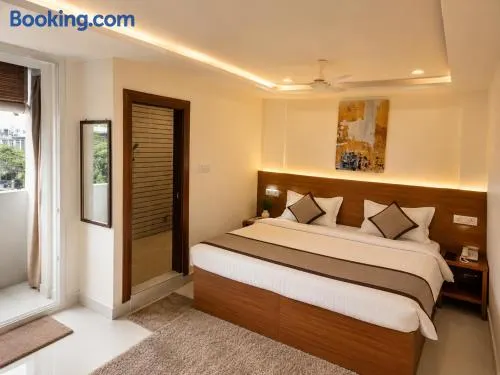 Hotel MV Rooms & Suites - Image 1
