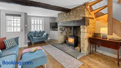 Horsefair Cottage - Image 1