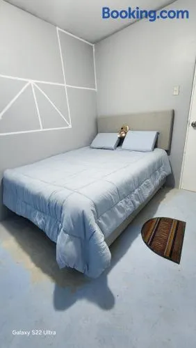 Casa Con Estacionamiento Privado C&R - Image 1