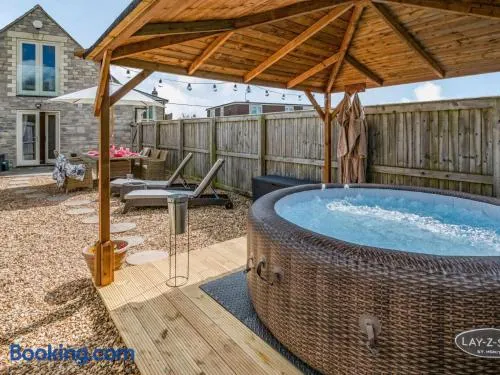 2 Bed in Trowbridge oc-87056 - Image 1
