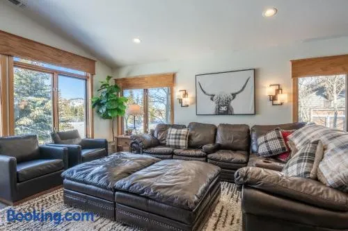 Snowcreek 704 - Image 1