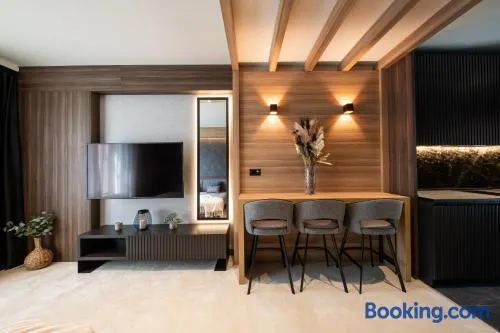 Aparthotel Woodside by Anaya - Image 1