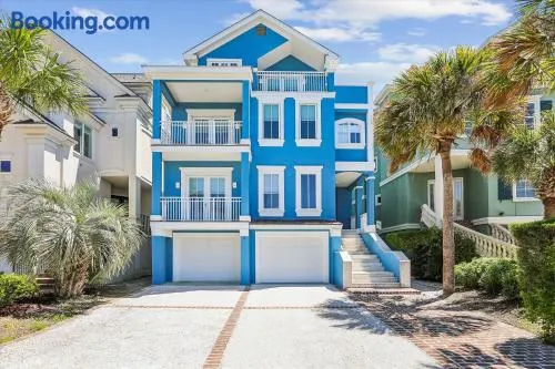 2 Collier Beach- Oceanfront, Dog Friendly , Private Pool, FREE Activities - Image 1