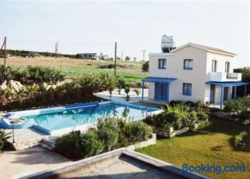 Queen Eyridiki Luxury Villa 1 - Image 1