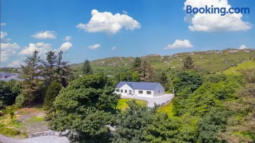 Owen Glen Cottage - Image 1