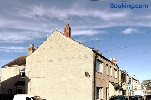 Spacious 5 bedroom house in Prestatyn, North Wales - Image 1