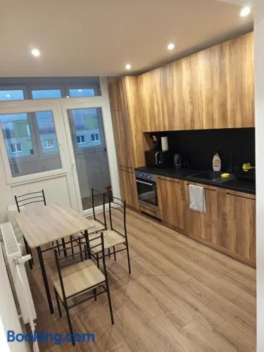 Apartmán s 2 spálňami pri lesoparku - Image 1