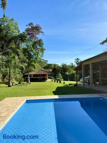 Sítio em Petrópolis Natureza Descanso Família e Amigos - Image 1