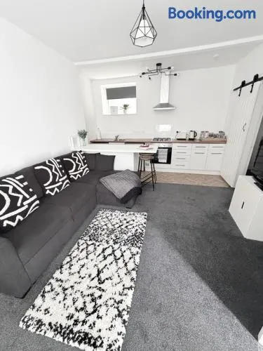 Galashiels, Scottish Borders, One Double Bed - Image 1