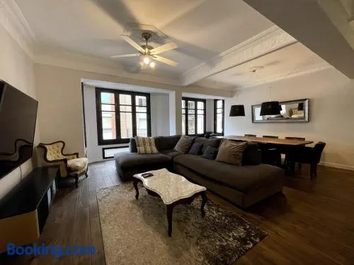 Reno'd Heritage Camino Apartment - Image 1