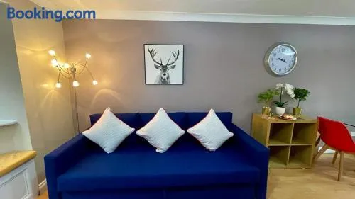 RiverView 1 Bed Apartment with Parking by CozyNest - Image 1