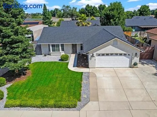 Family Friendly 4BR Home Near Parks & Dining - Image 1